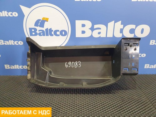 Бардачек правая